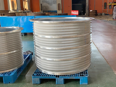 Wedge wire basket slotted basket